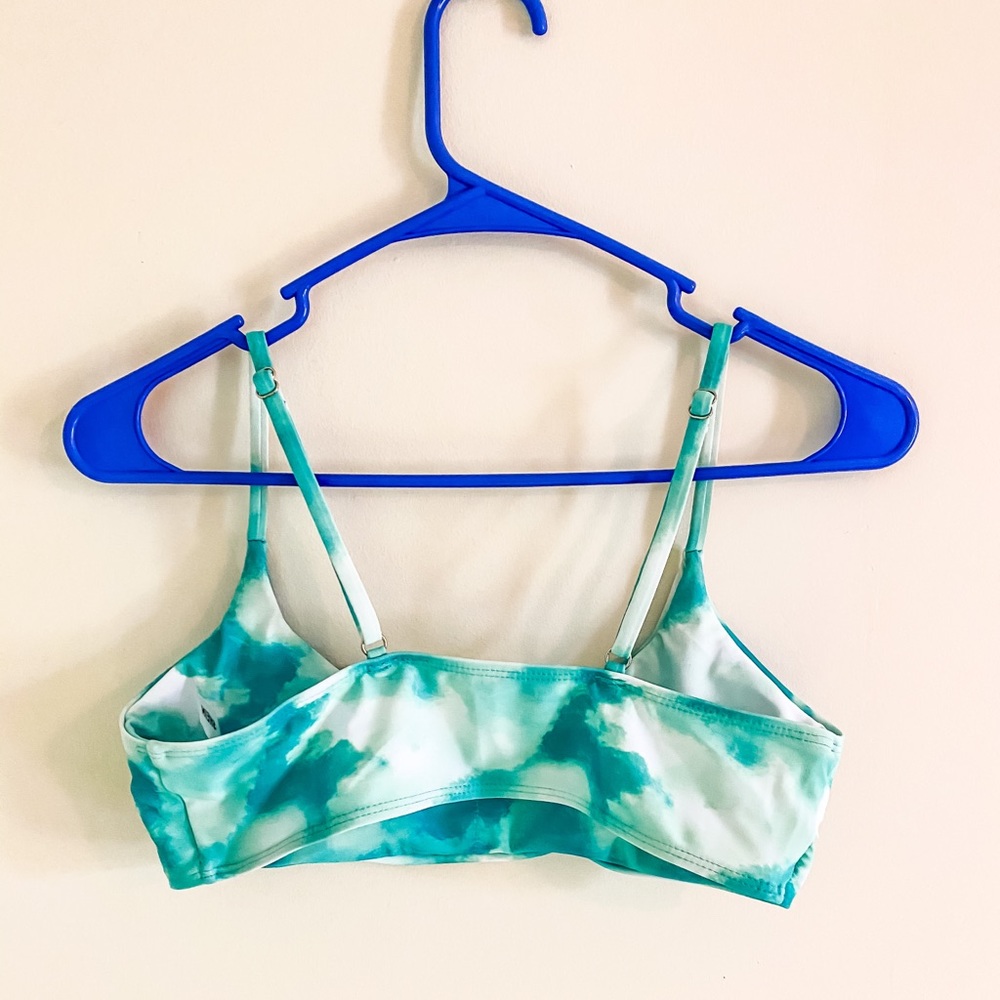 NWOT SHEIN bikini top 🦋 - Picture 2 of 2